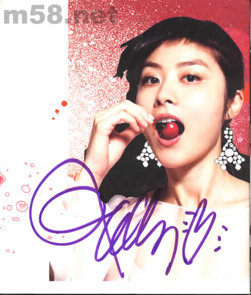 KELLY IN THE PARTY(首批限量版)KELLY親筆簽名的專輯正面大圖