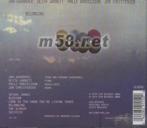 BELONGING專輯背面圖片