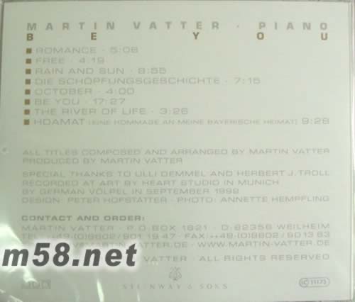 BE YOU 白鋼琴專輯背面圖片