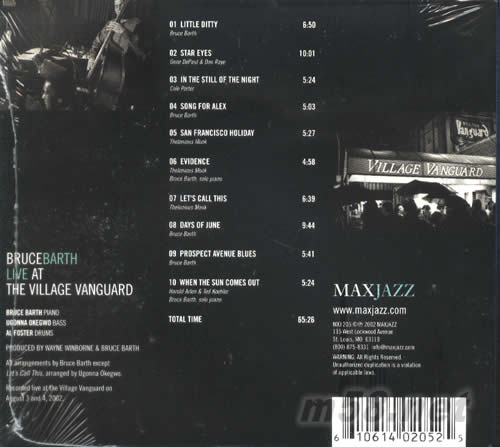 LIVE AT THE VILLAGE VANGUARD專輯背面圖片