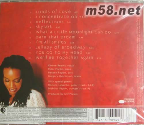 A LITTLE MOONLIGHT專輯背面圖片