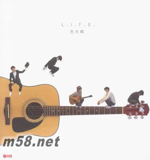 L.I.F.E 香港原版書專輯正面圖片