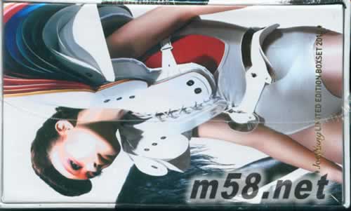 Joey Yung 十周年限量版BOXSET CD+DVD專輯側面圖片