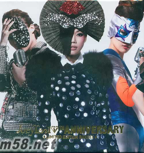 Joey Yung 十周年限量版BOXSET CD+DVD專輯背面圖片