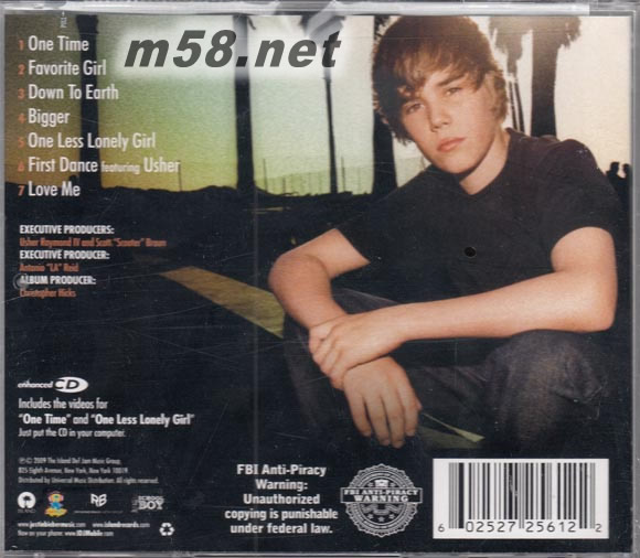 My World 我的世界 美版專輯背面圖片