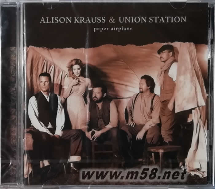 Paper Airplane 歐版專輯正面圖片