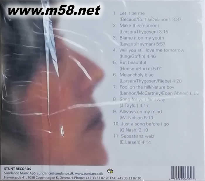 MAKE THIS MOMENT(此刻情懷)專輯背面圖片