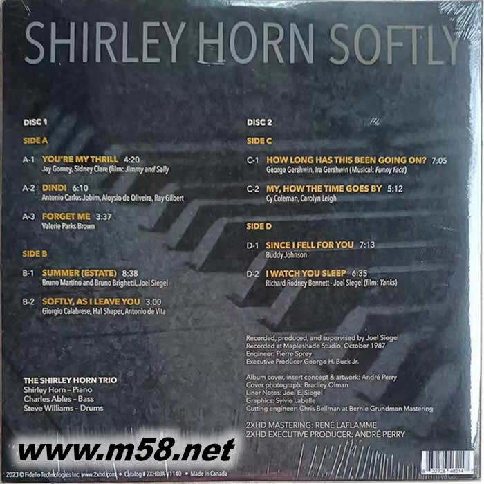 爵士女歌手 SOFTLY 45轉 雙黑膠專輯背面圖片
